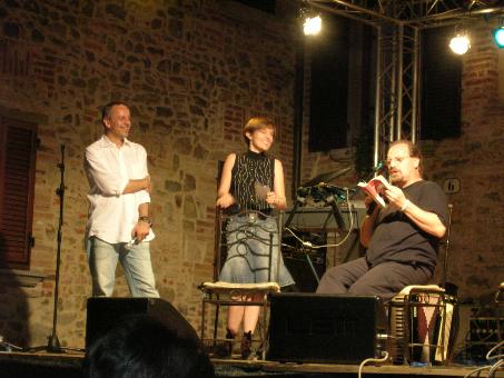 Rigomagno (Siena), 2007. Intervista doppia a Fliavio Oreglio. Foto Ariano Guastaldi