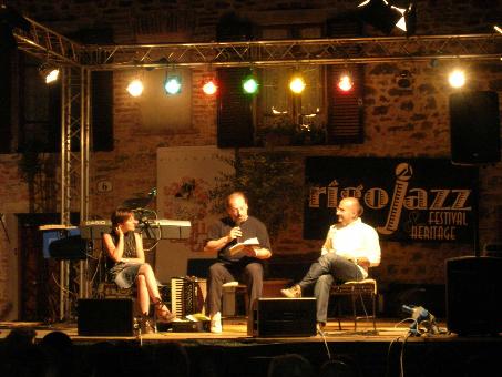 Rigomagno (Siena) 2007. Intervista doppia a Flavio Oreglio. Foto: Ariano Guastaldi